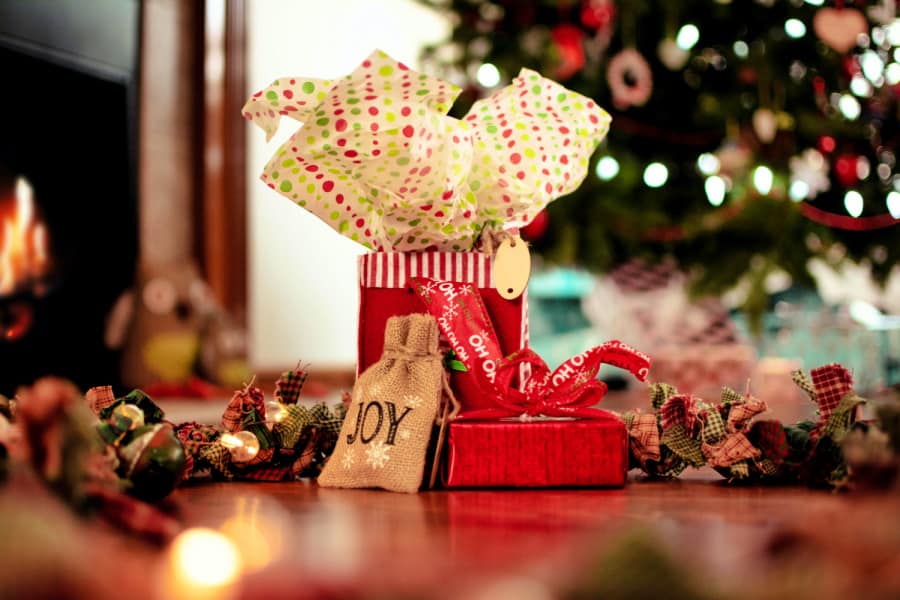 3 Things You Should Never Give as Christmas Gifts